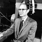 Фото Джон Робинсон Пирс